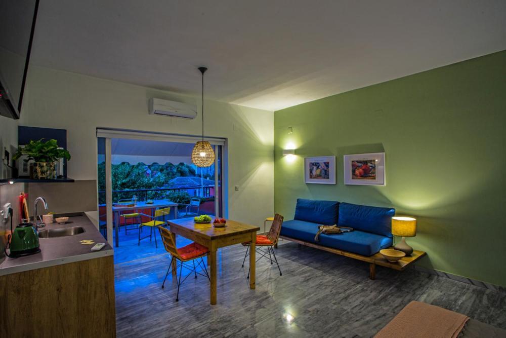 Koukounari Living Spaces 普雷韦扎 外观 照片