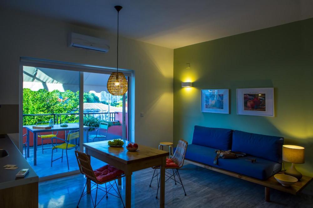 Koukounari Living Spaces 普雷韦扎 外观 照片